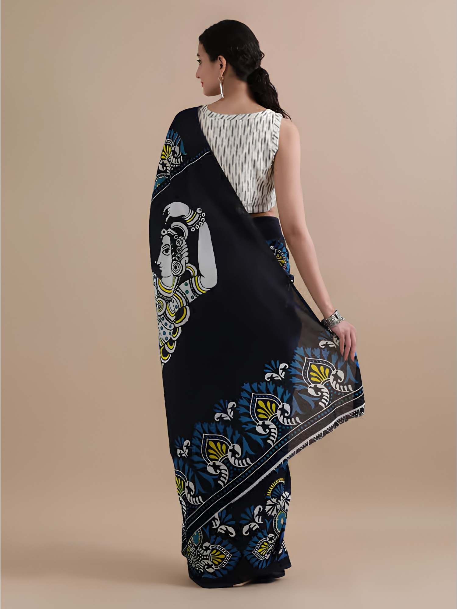 mc16 hand block printed pure mulmul cotton saree with blouse piece – black & blue mc16 hand block printed pure mulmul cotton saree with blouse piece – black & blue