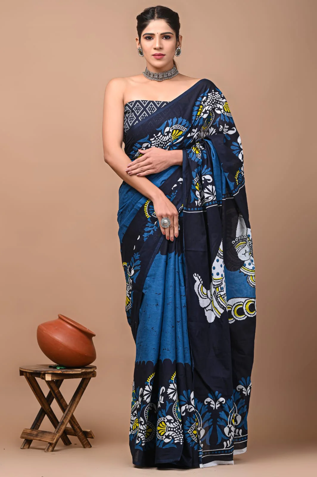 mc16 hand block printed pure mulmul cotton saree with blouse piece – black & blue mc16 hand block printed pure mulmul cotton saree with blouse piece – black & blue